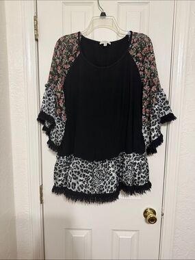 Umgee Black Floral Raglan Top with Leopard Ruffle Trim